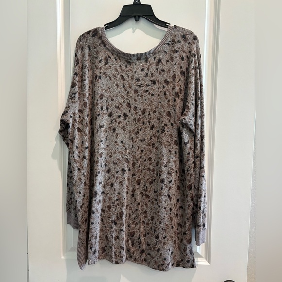 Maurices Gray and Brown V-Neck Sweater - Picture 2 of 2